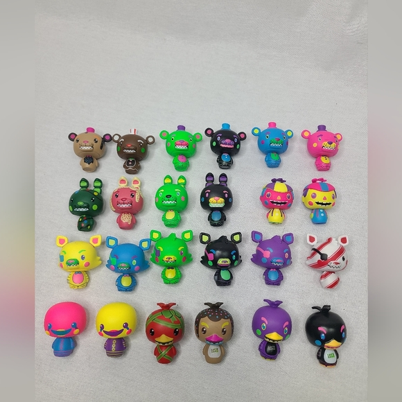 Five Nights at Freddy’s FNAF Funko POP 24 Mini Vinyl Figures Advent Calendar Toy - Picture 2 of 6